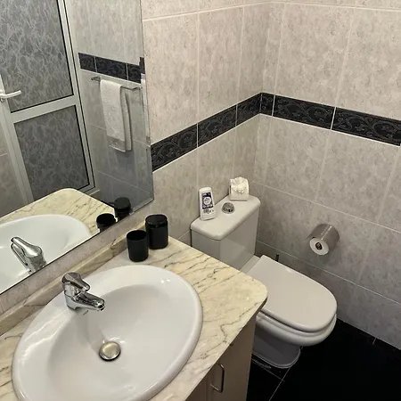 Louis House Madeira Group *