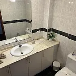 Louis House Madeira Group פונשל
