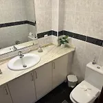 Louis House Madeira Group בית נופש