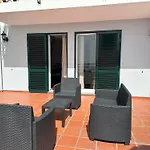 בית נופש Louis House Madeira Group
