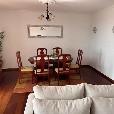 Louis House Madeira Group *