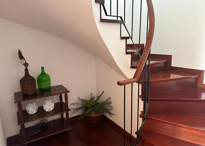 Louis House Madeira Group *