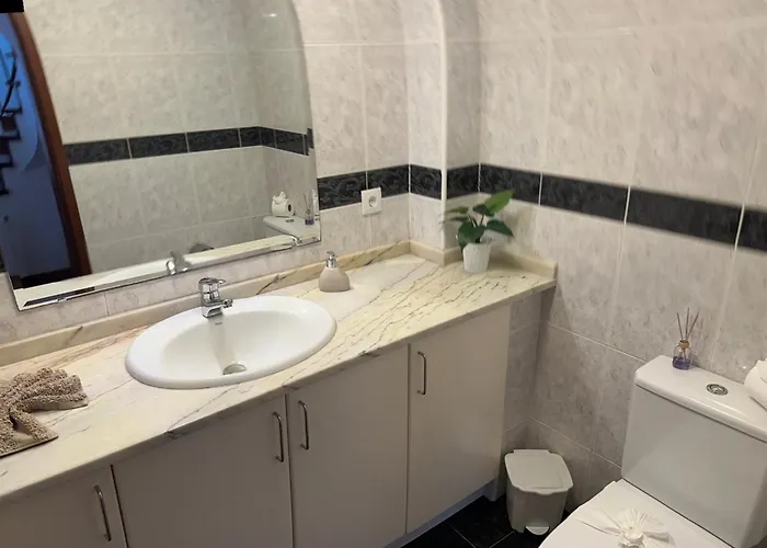 Louis House Madeira Group *