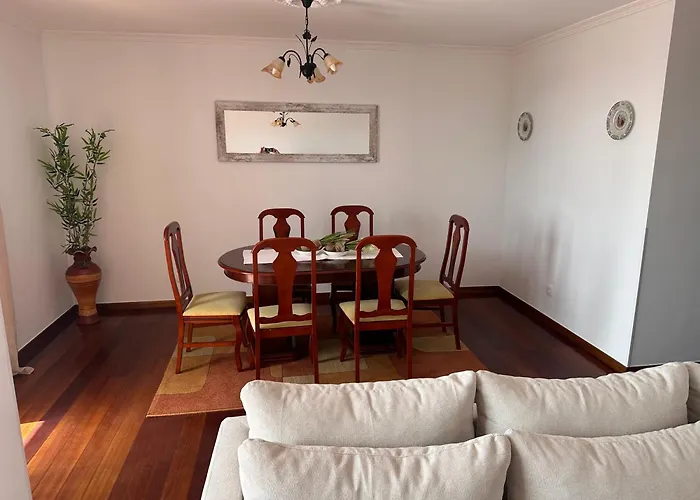 Louis House Madeira Group *